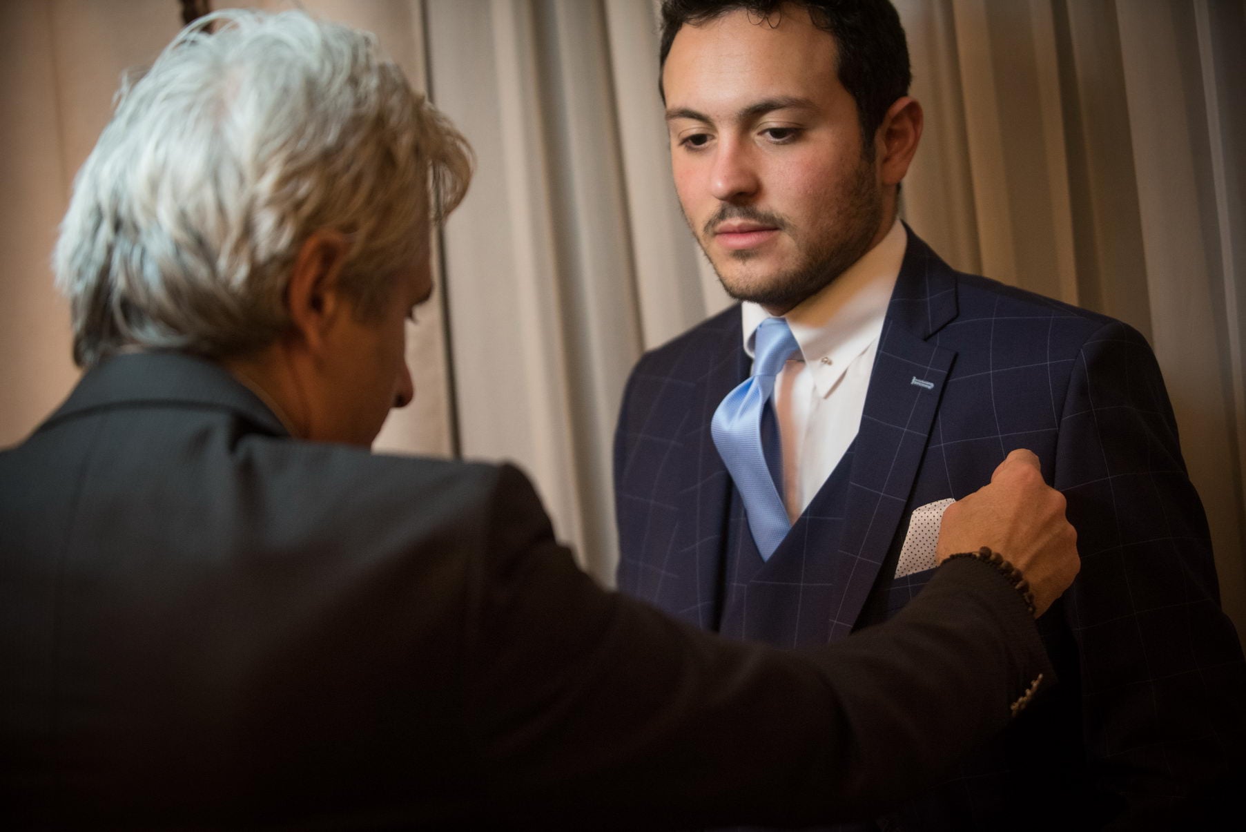 ΚΟΣΤΟΥΜΙ ΓΑΜΠΡΙΑΤΙΚΟ