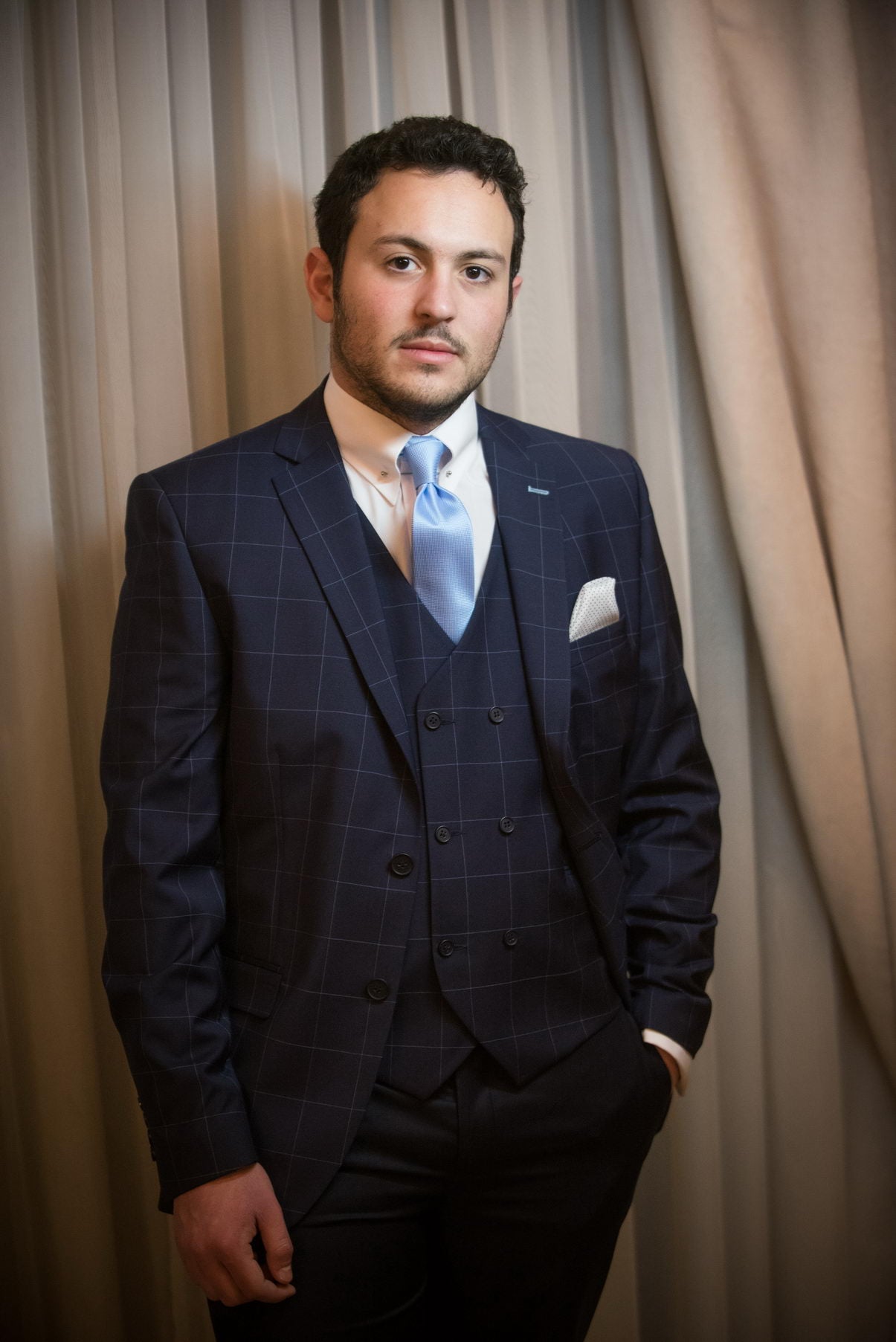 ΚΟΣΤΟΥΜΙ ΓΑΜΠΡΙΑΤΙΚΟ