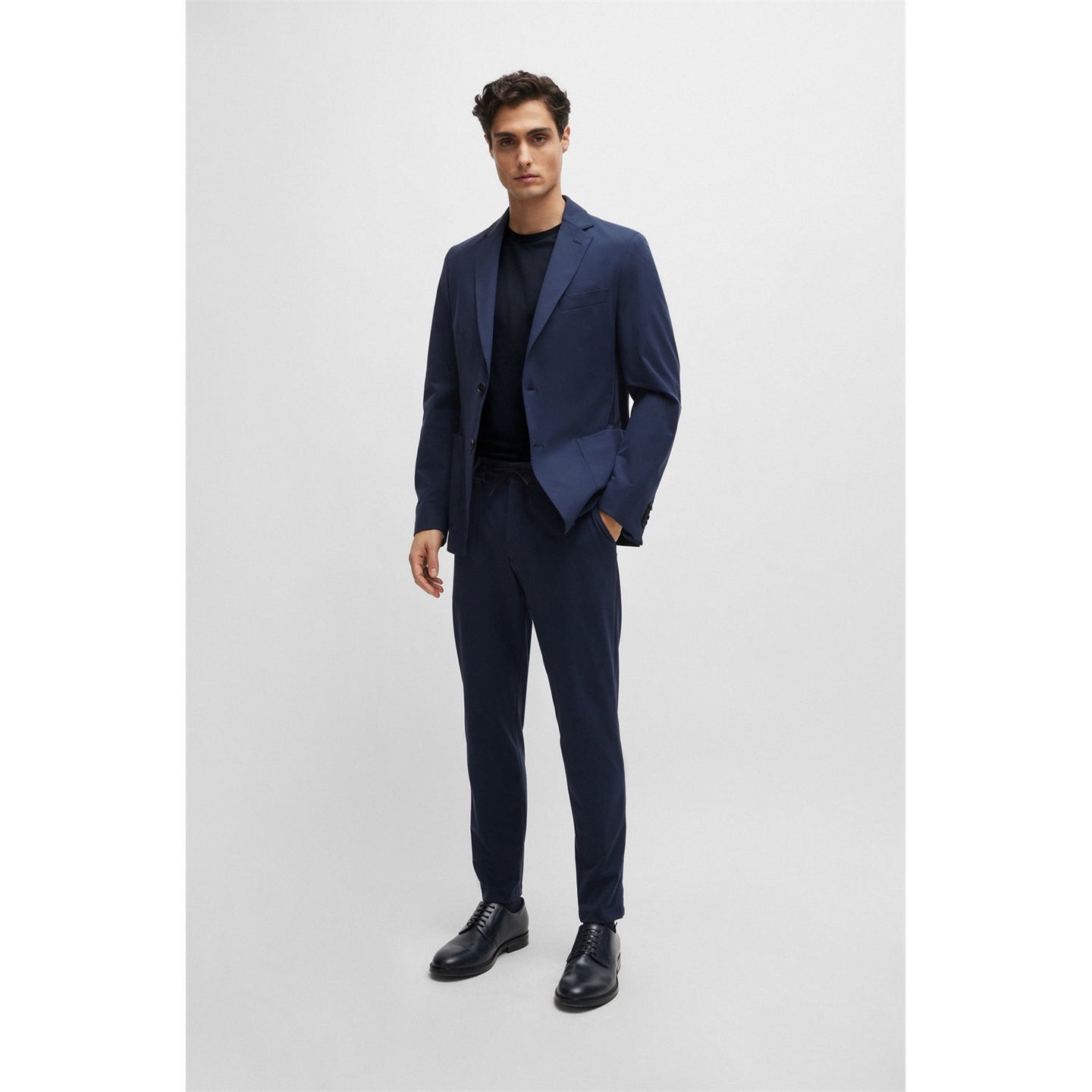 HUGO BOSS KΟΣΤΟΥΜΙ