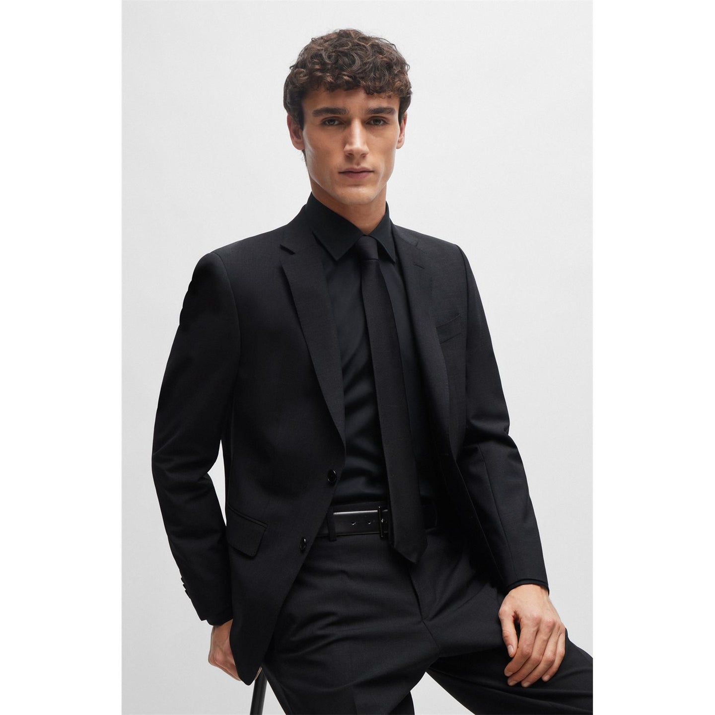 HUGO BOSS ΚΟΣΤΟΥΜΙ