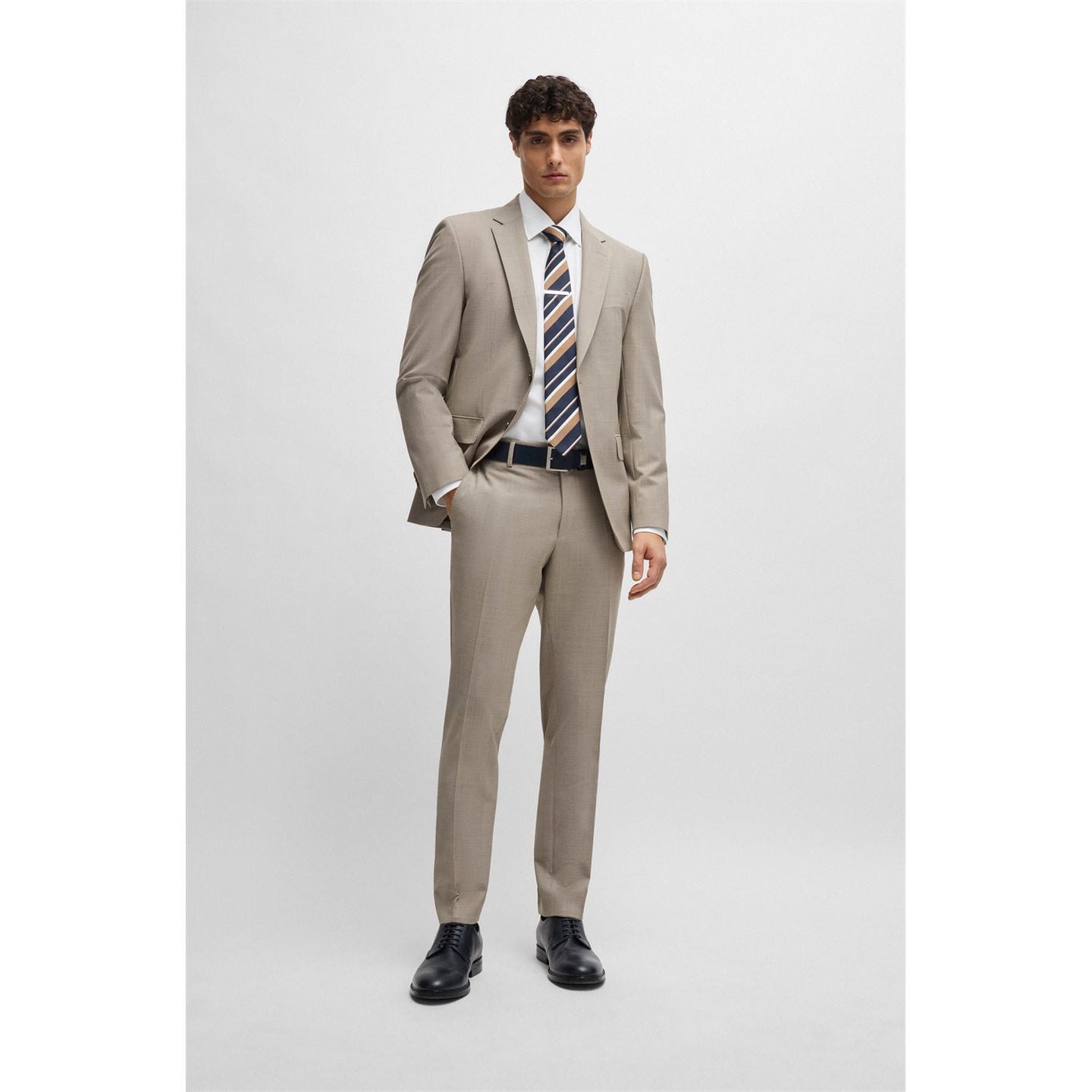 HUGO BOSS ΚΟΣΤΟΥΜΙ