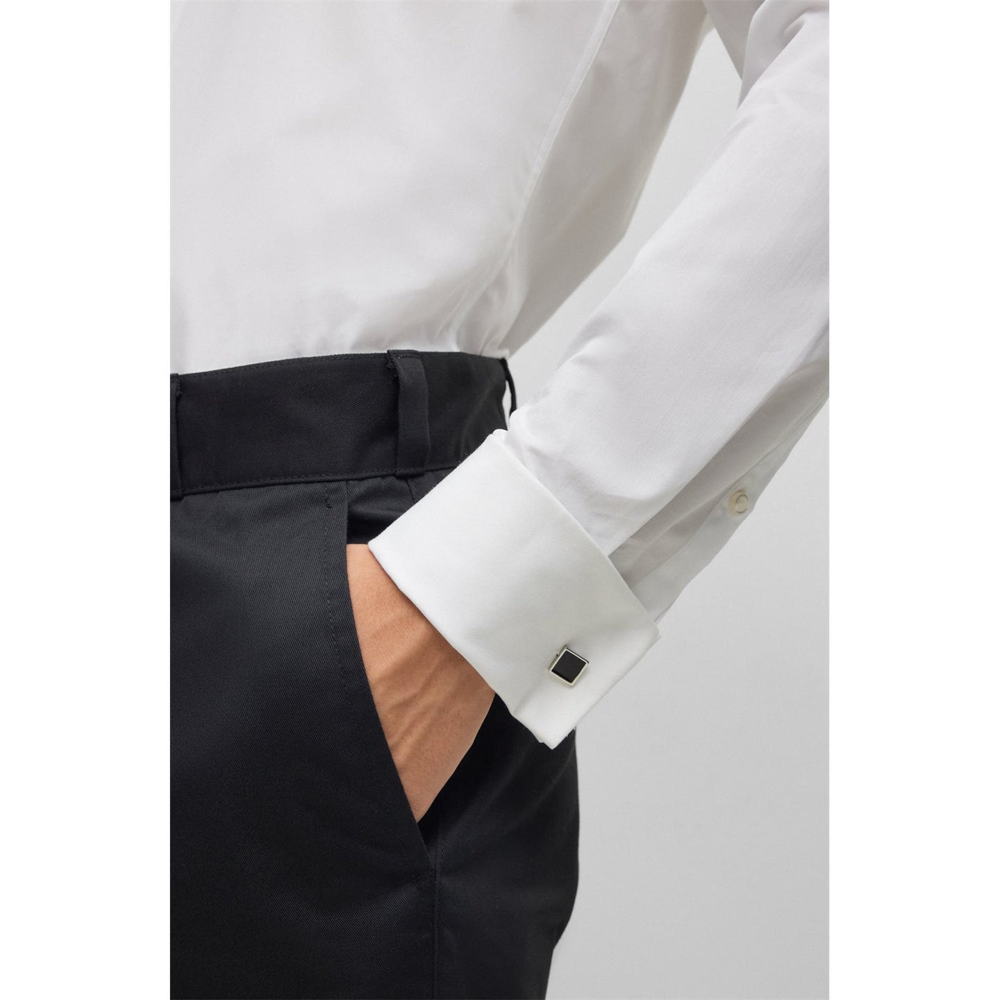 HUGO ΜΑΝΙΚΕΤΟΚΟΥΜΠΑ