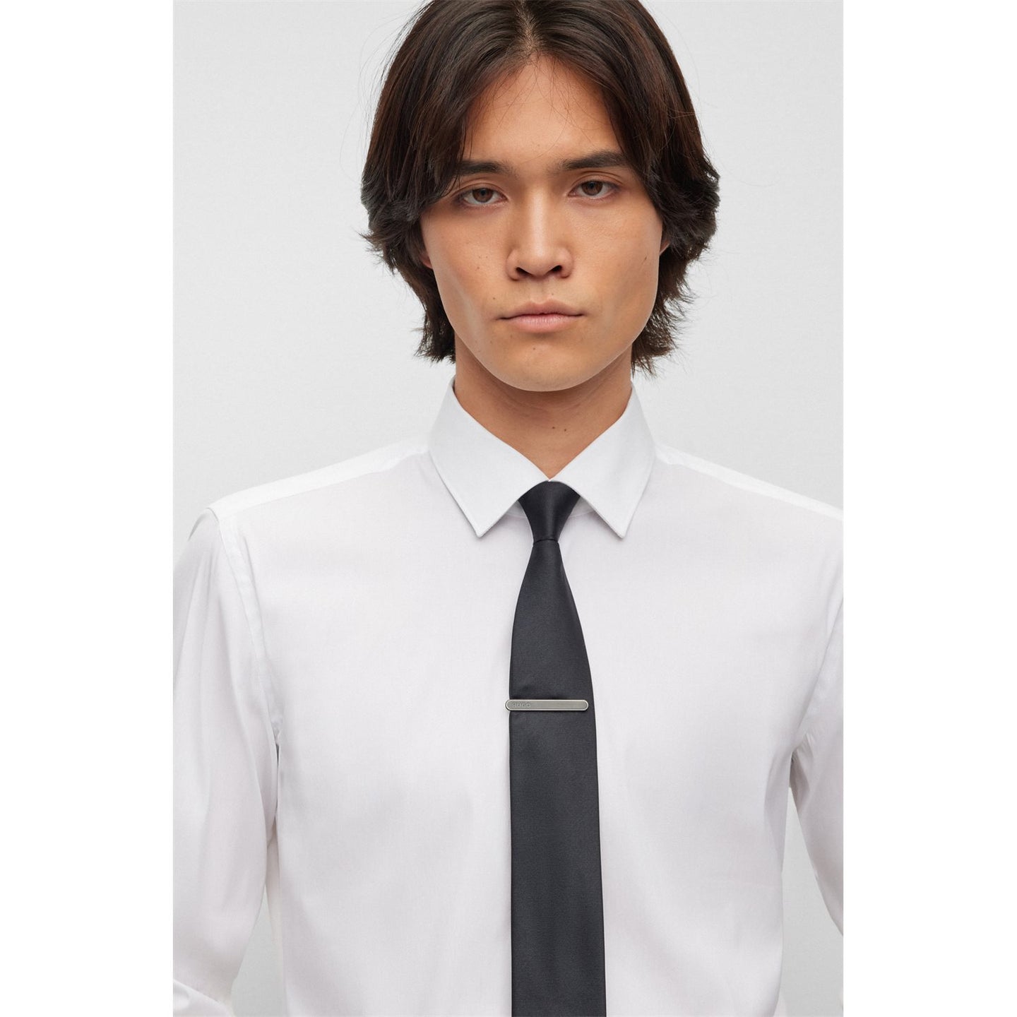 HUGO ΓΡΑΒΑΤΟΠΙΑΣΤΡΕΣ