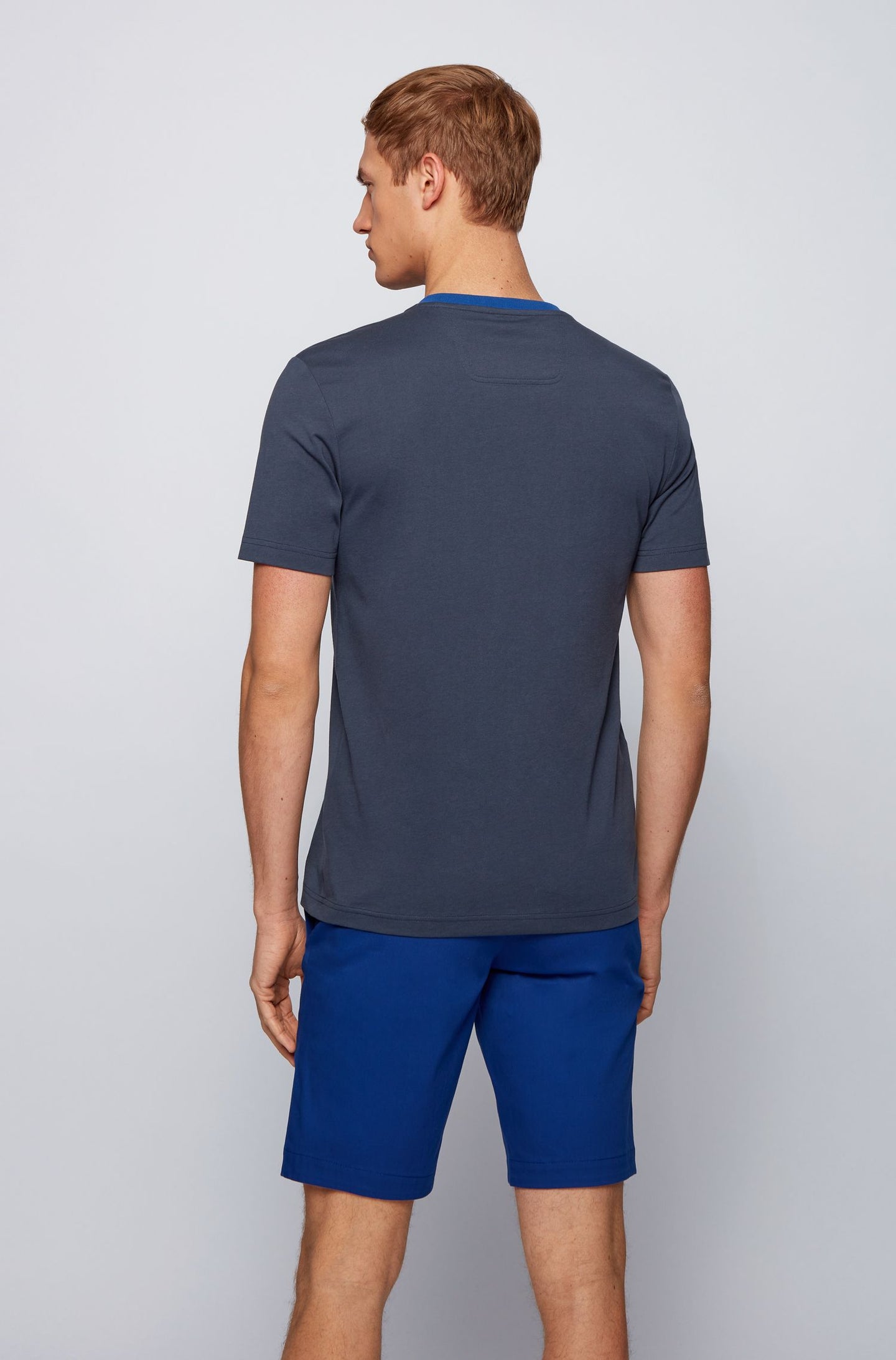 Βαμβακερό μπλουζάκι ΣΚΟΥΡΟ ΜΠΛΕ με λογότυπο BOSS φυσικής χρήσης Bionic®