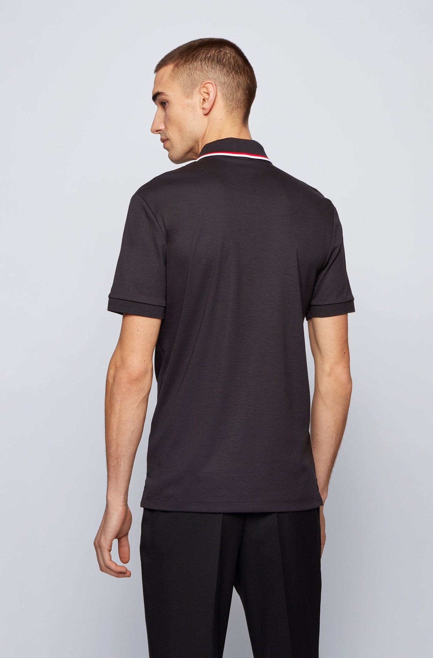 Βαμβακερό μπλουζάκι BOSS με ριγέ γιακά, Μαύρο